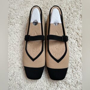 Women's Vivaia Square-Toe Mary-Jane (Margot Mary-Jane) Size 7 US Brand New